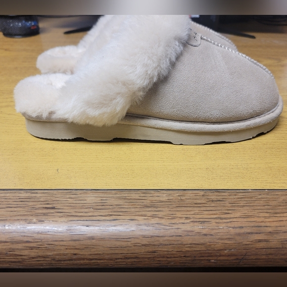 BearPaw shoes - Picture 3 of 10
